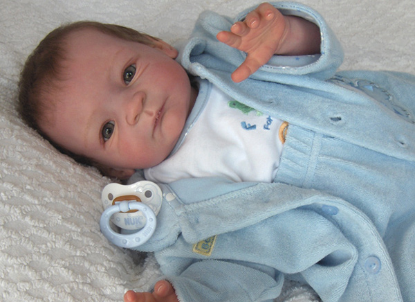 Reborn baby doll - Please click on the photos to see a gallery with each reborn baby doll